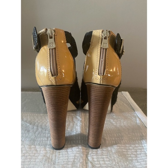 BCBG MaxAzria Heels - Picture 3 of 5